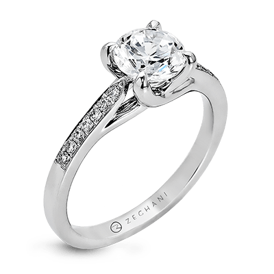 Engagement Ring in 14k Gold with Diamonds