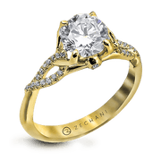 Engagement Ring in 14k Gold with Diamonds