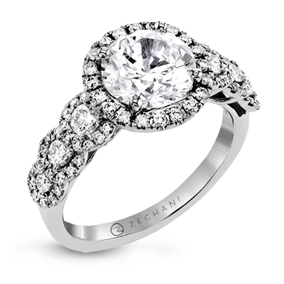 Engagement Ring in 14k Gold with Diamonds