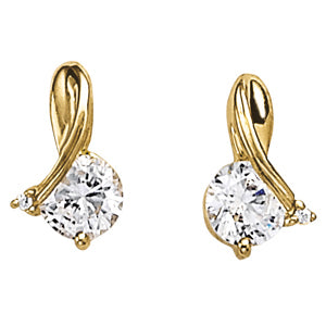 14K Gold Round Diamond Stud Earrings