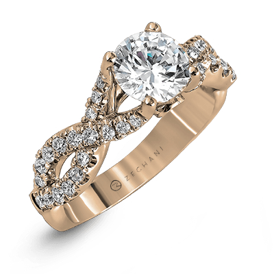 Engagement Ring in 14k Gold with Diamonds