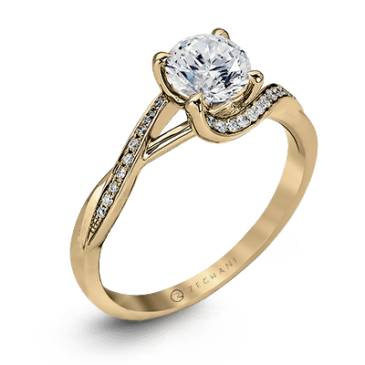 Engagement Ring in 14k Gold with Diamonds