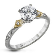 Engagement Ring in 14k Gold with Diamonds