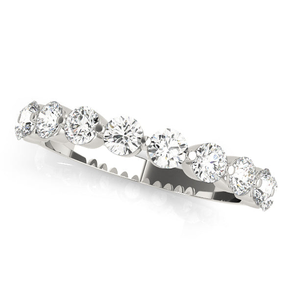 18K White Gold 1/4 ct tw Diamond Wedding Ring