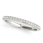 18K White Gold 1/6 ct tw Diamond Wedding Ring