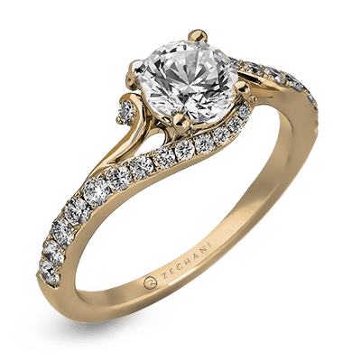 Engagement Ring in 14k Gold with Diamonds