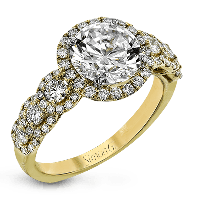 Engagement Ring in 14k Gold with Diamonds