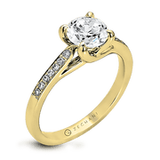 Engagement Ring in 14k Gold with Diamonds