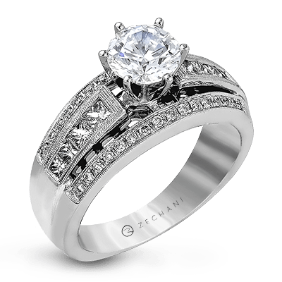 Engagement Ring in 14k Gold with Diamonds