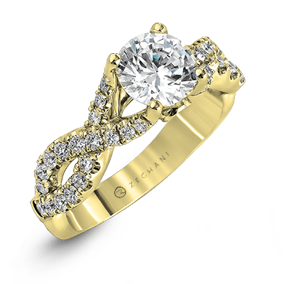 Engagement Ring in 14k Gold with Diamonds