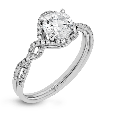 Engagement Ring in 14k Gold with Diamonds