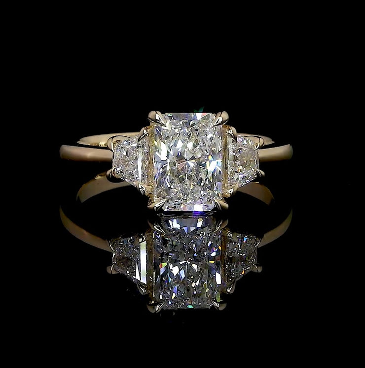 14K YELLOW GOLD3 Stones Ring