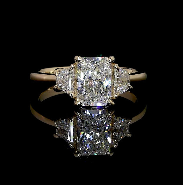 14K YELLOW GOLD3 Stones Ring